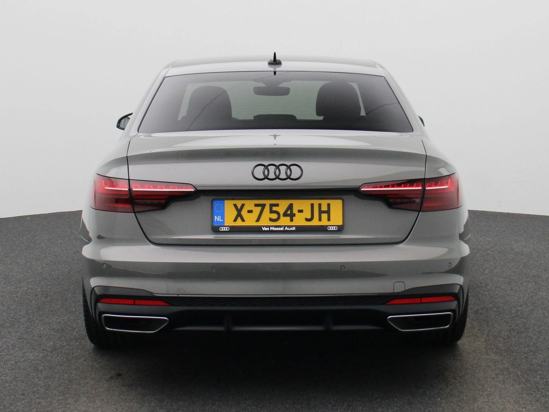 Audi-A4-image-6