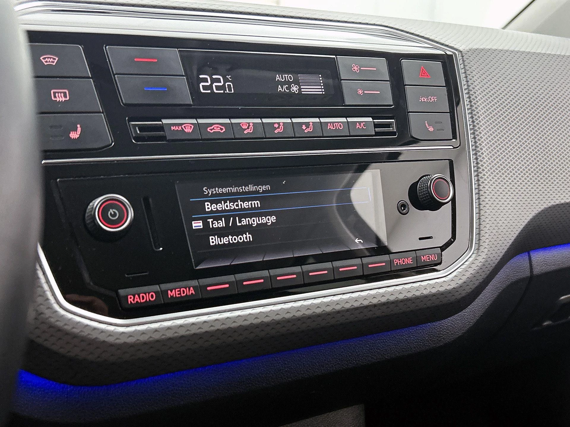 Volkswagen-e-up!-image-8