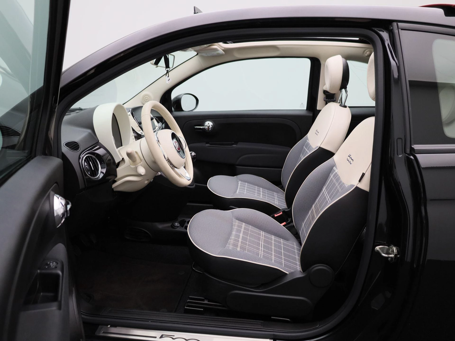Fiat-500C-image-8