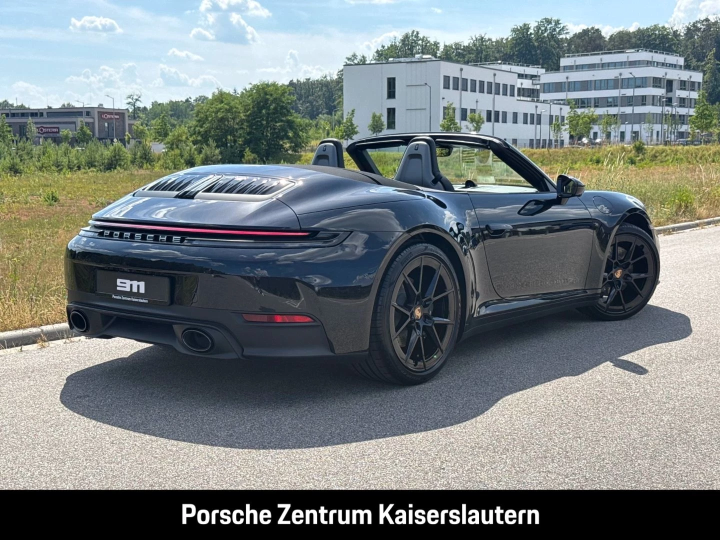 Porsche 911 992 Carrera Cabrio Liftsystem-VA Sportabgas carrera