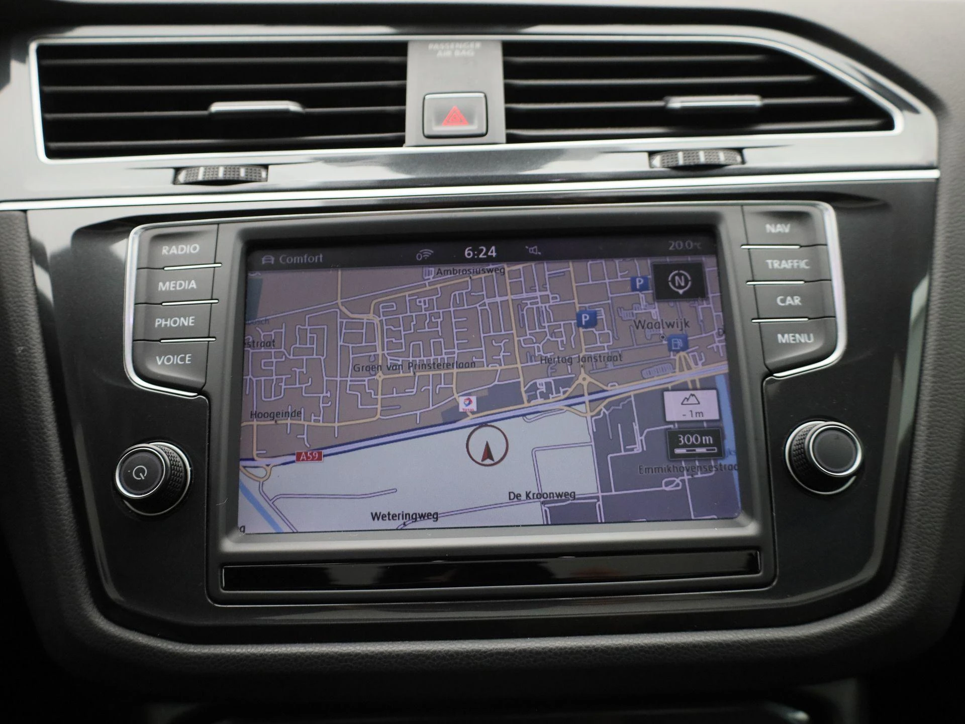 Volkswagen-Tiguan-image-16