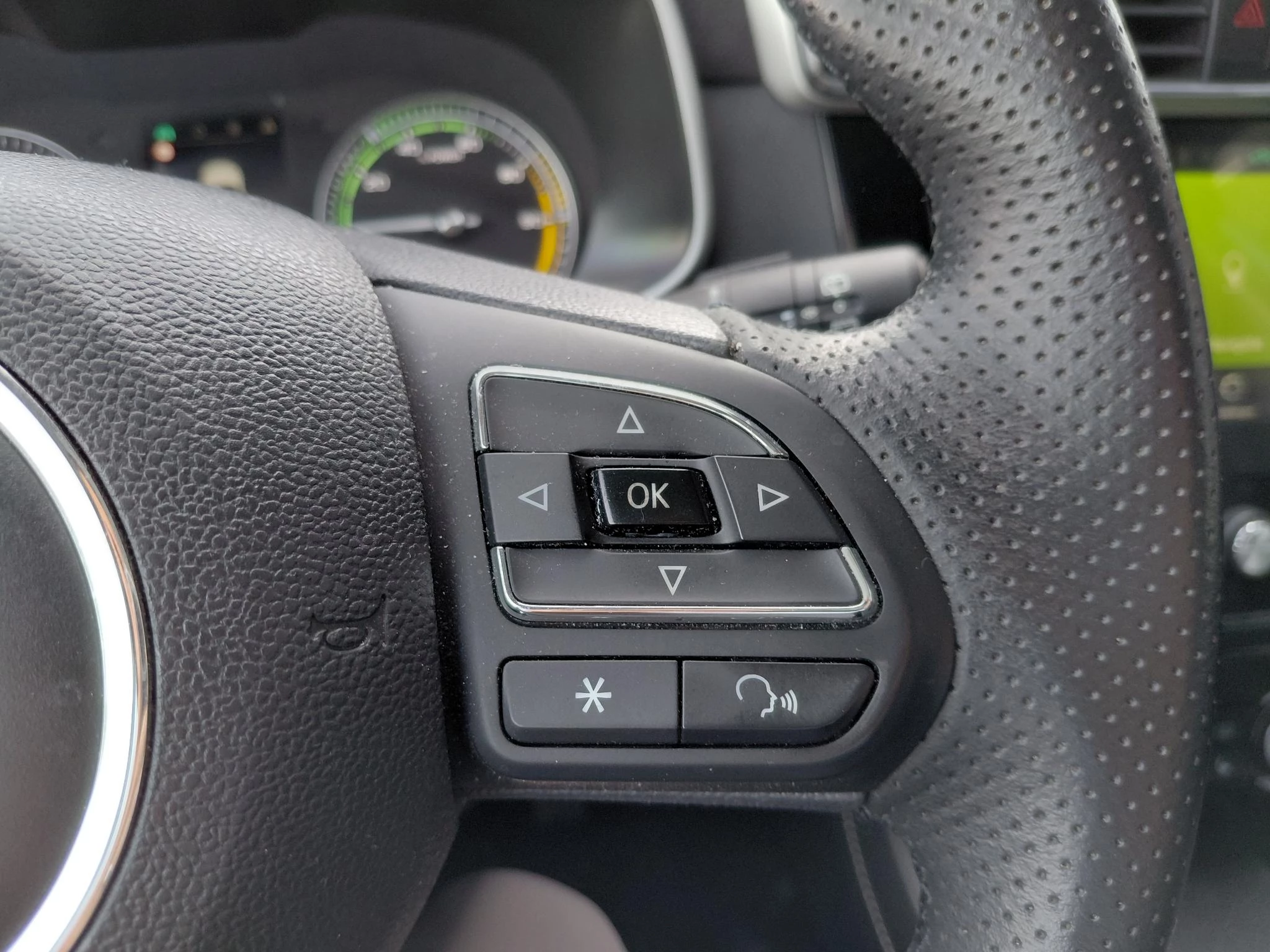 MG-ZS EV-image-15