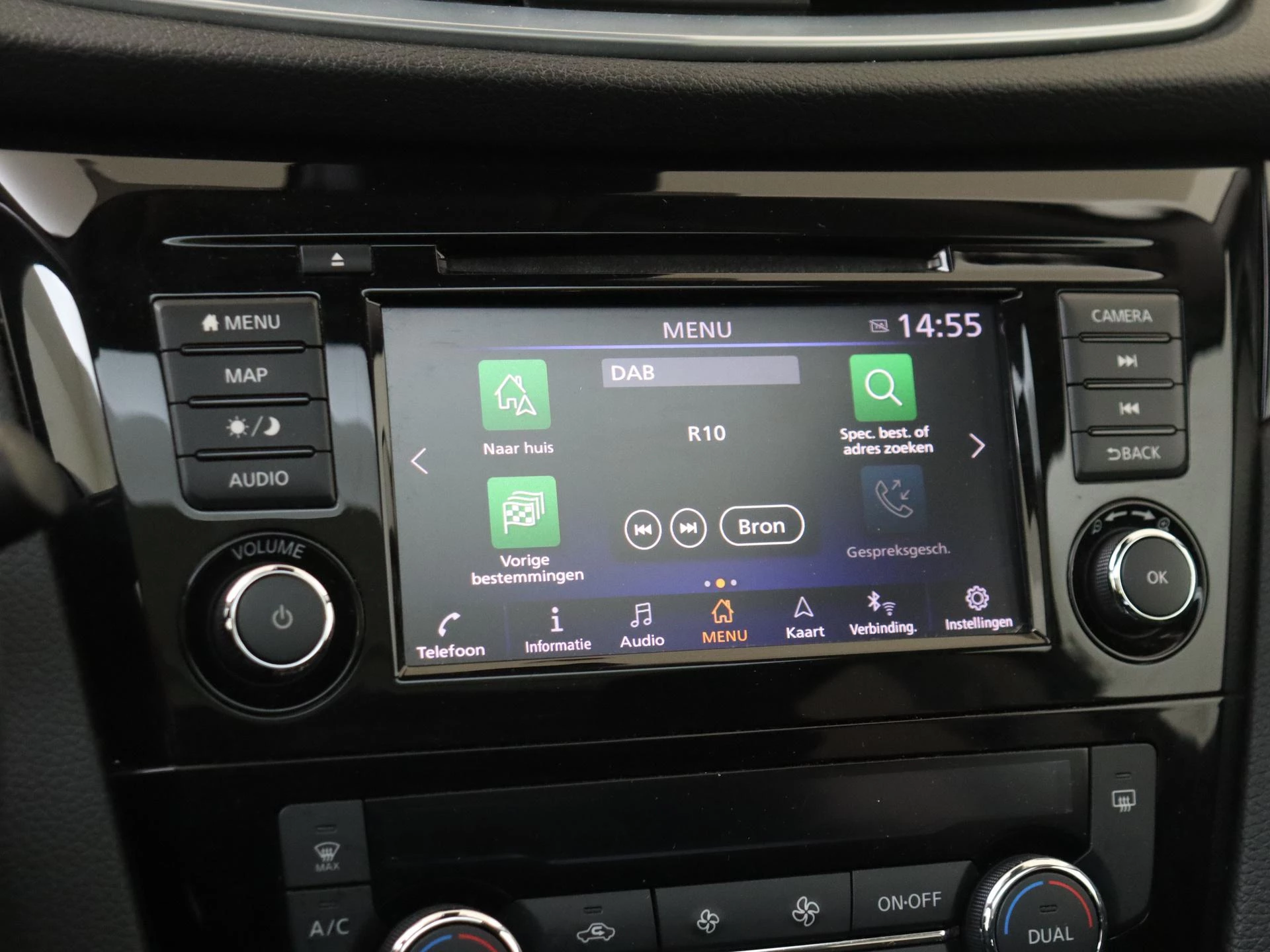 Nissan-QASHQAI-image-15