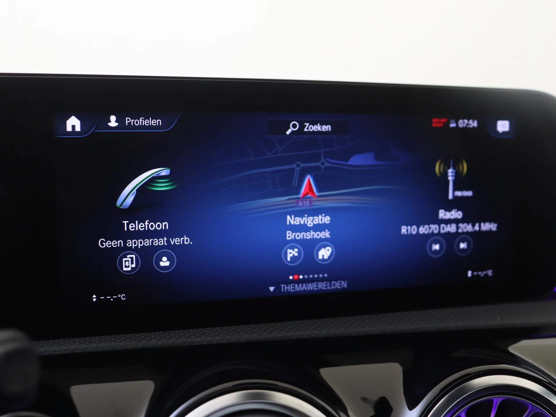 Mercedes-Benz-A-Klasse-image-16