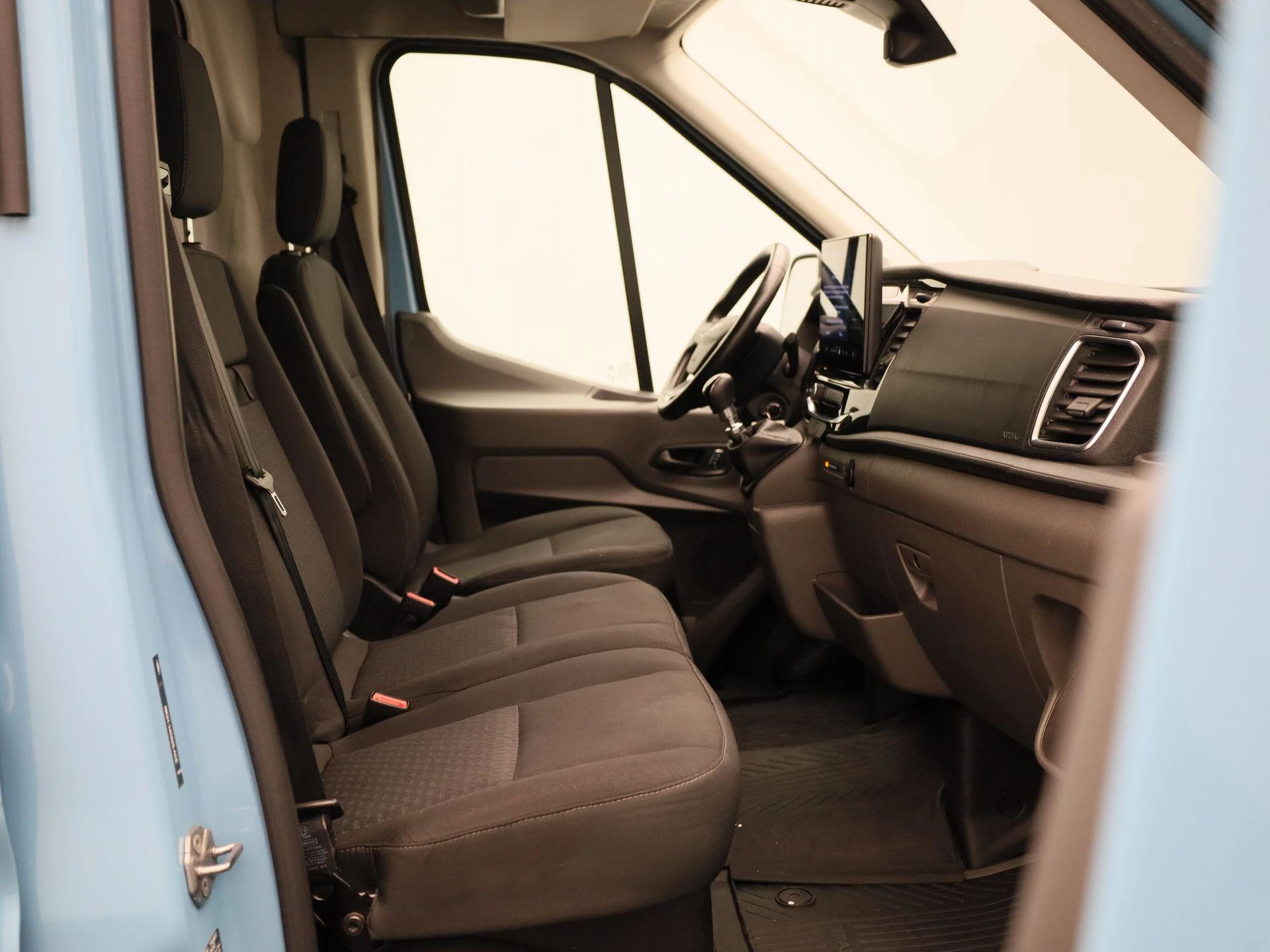 Ford Transit 350L 2.0TD 130pk 96kW M6 Trend