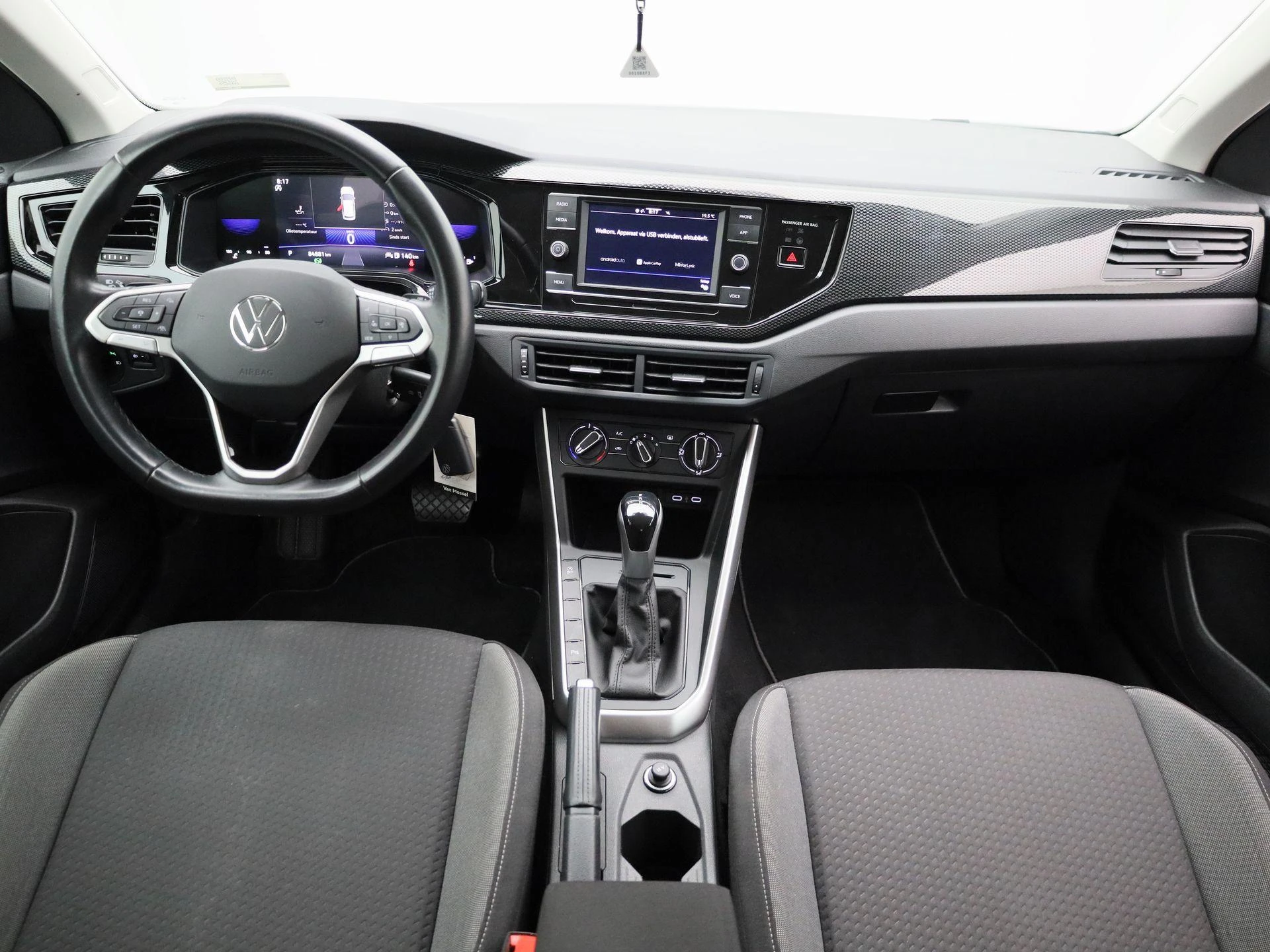 Volkswagen-Taigo-image-8
