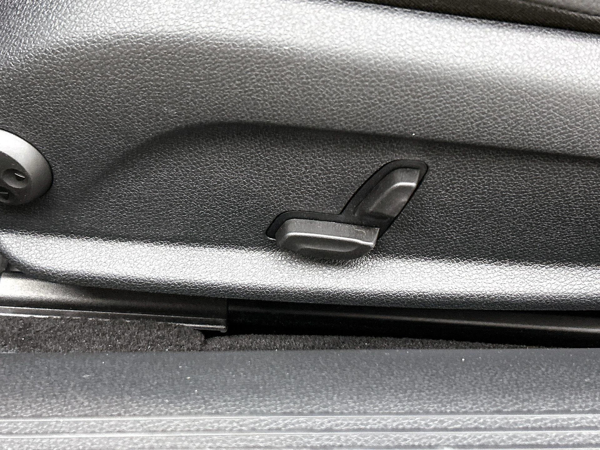 Mercedes-Benz-E-Klasse-image-18