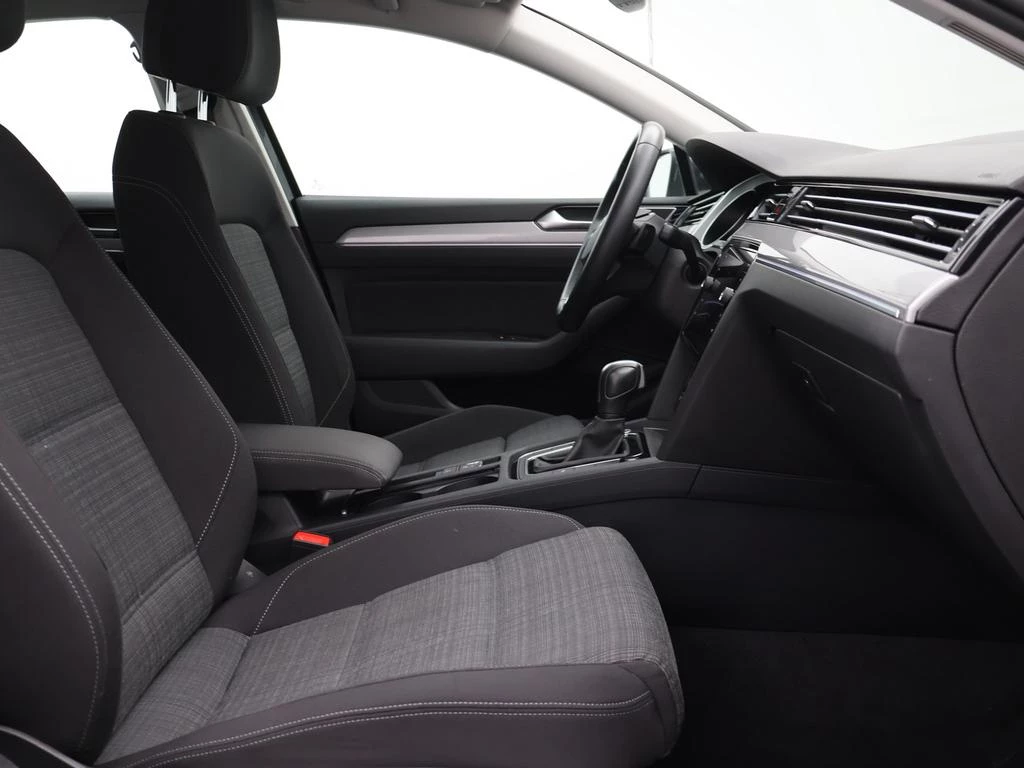 Volkswagen Passat Passat Style 'Business' 2.0TDI 122PK *AUTOMAAT*NAVI*CAMERA*ACC*PDC*APP*-CONNECT*...*