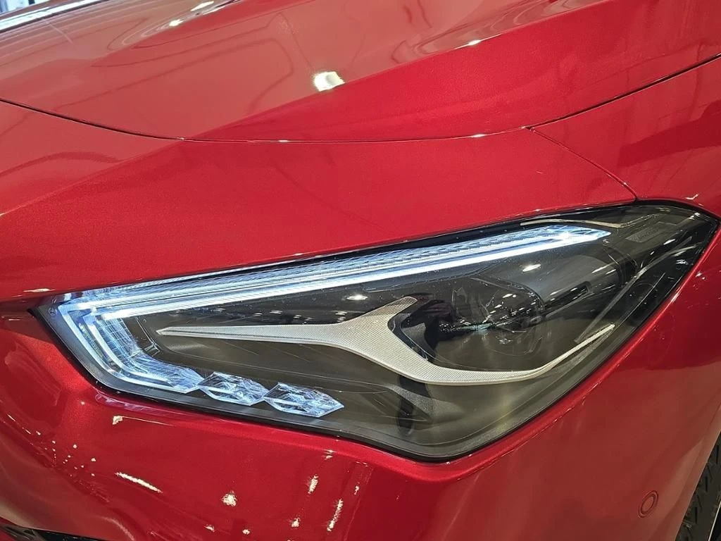 Mercedes-Benz-CLA 250 e-image-14