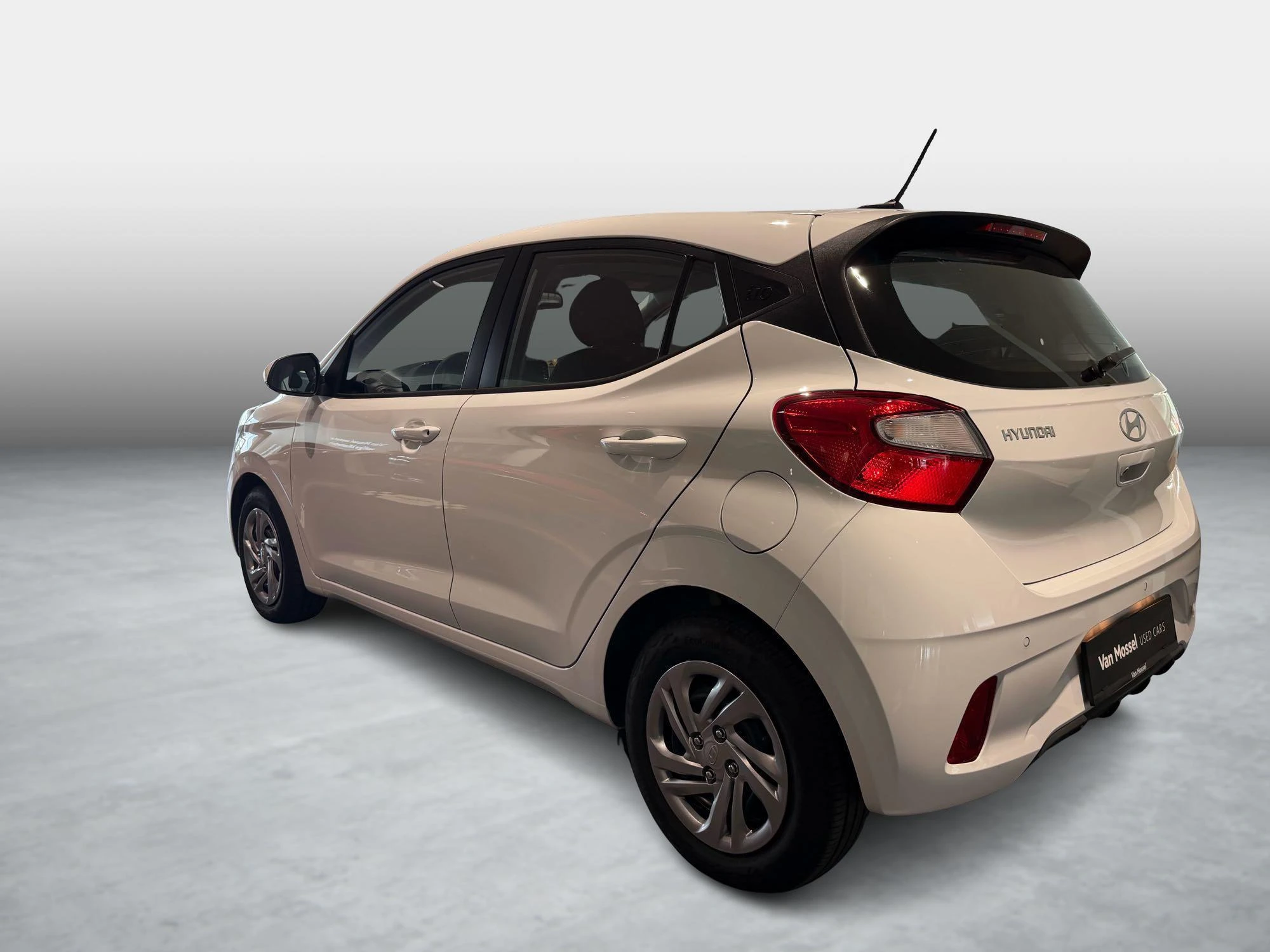 Hyundai-i10-image-4