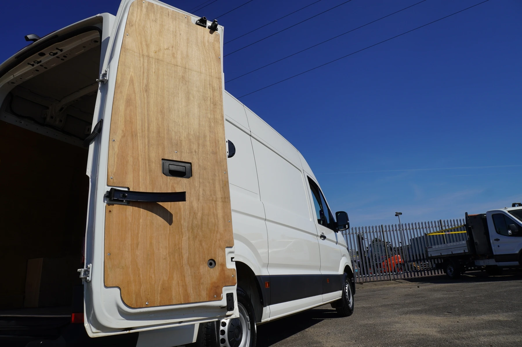 Volkswagen-Crafter-image-24