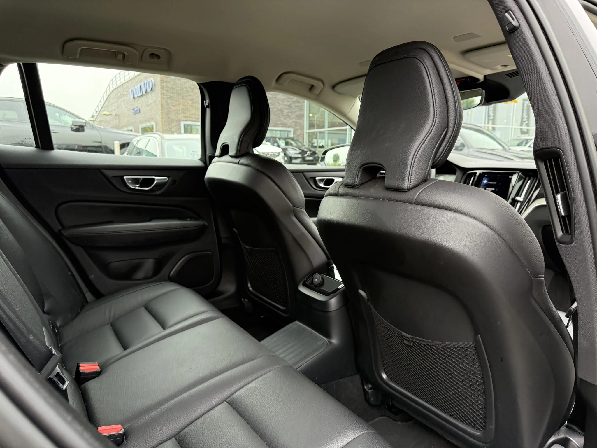 Volvo-V60-image-10