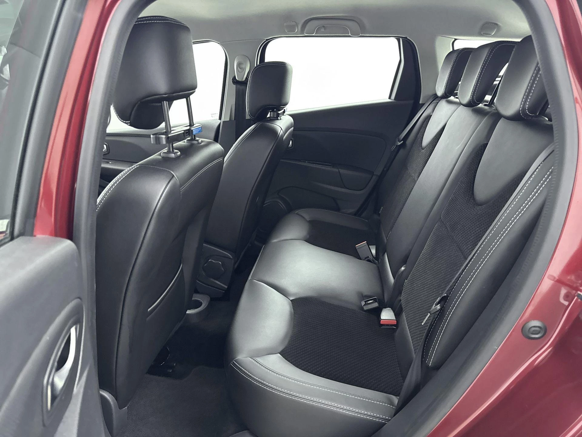 Renault-Clio-image-25