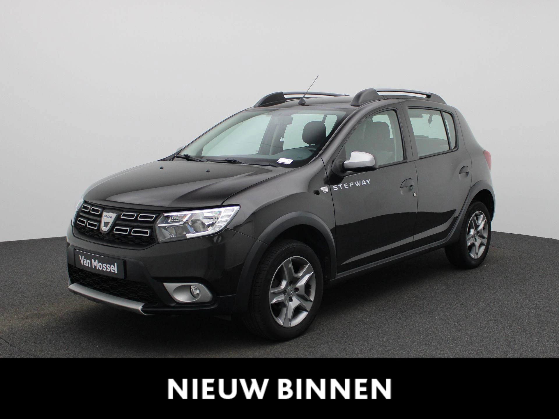 Dacia-Sandero Stepway-image-0