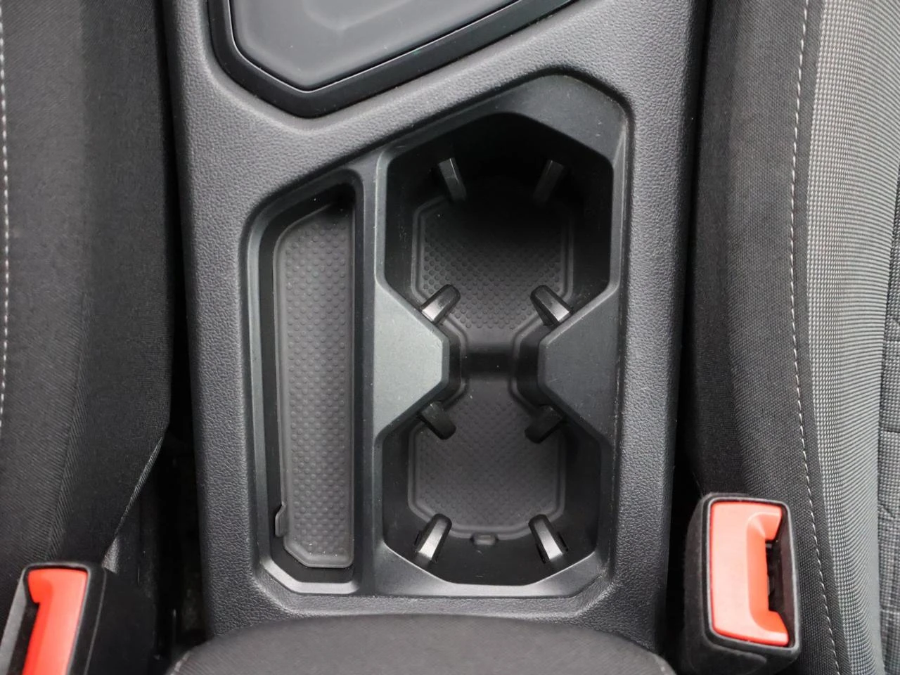 Volkswagen-Tiguan-image-17