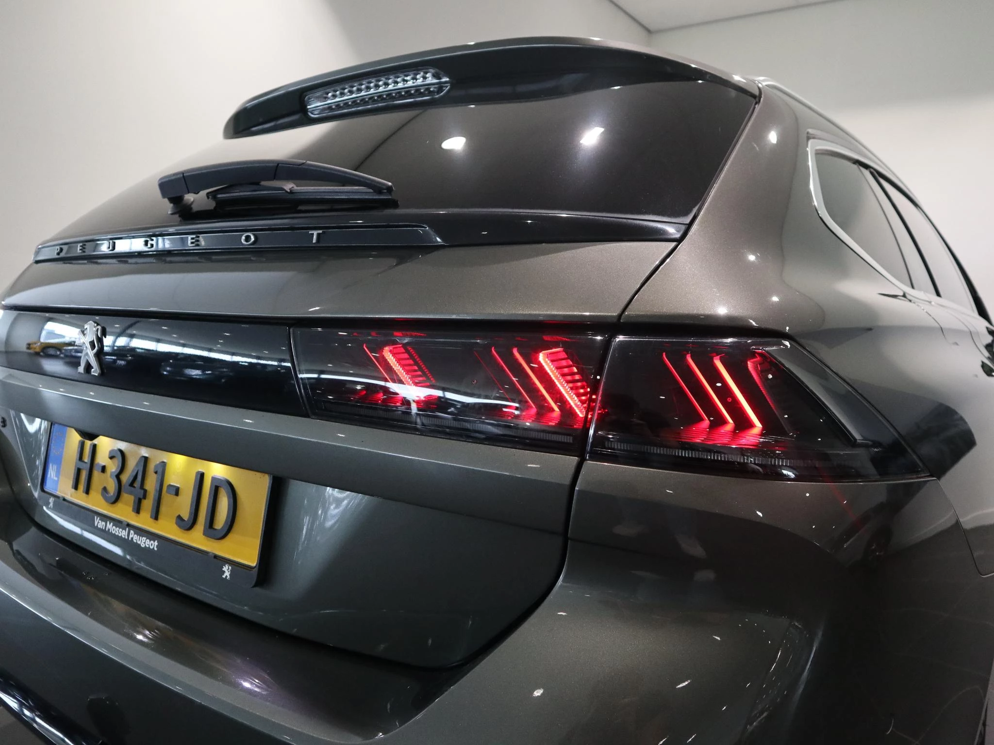 Peugeot-508-image-23