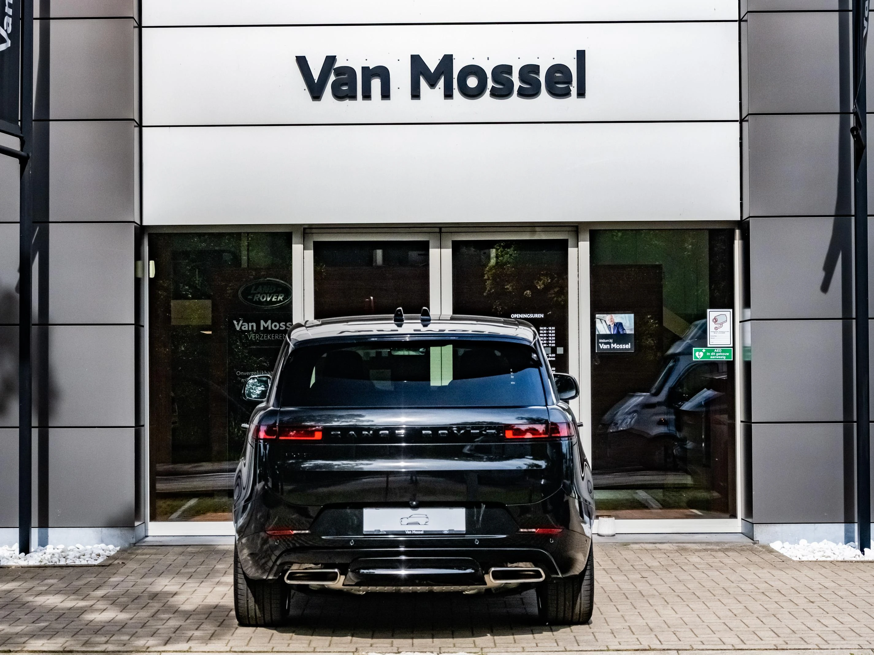 Land Rover Range Rover Sport P460e Dynamic Edition