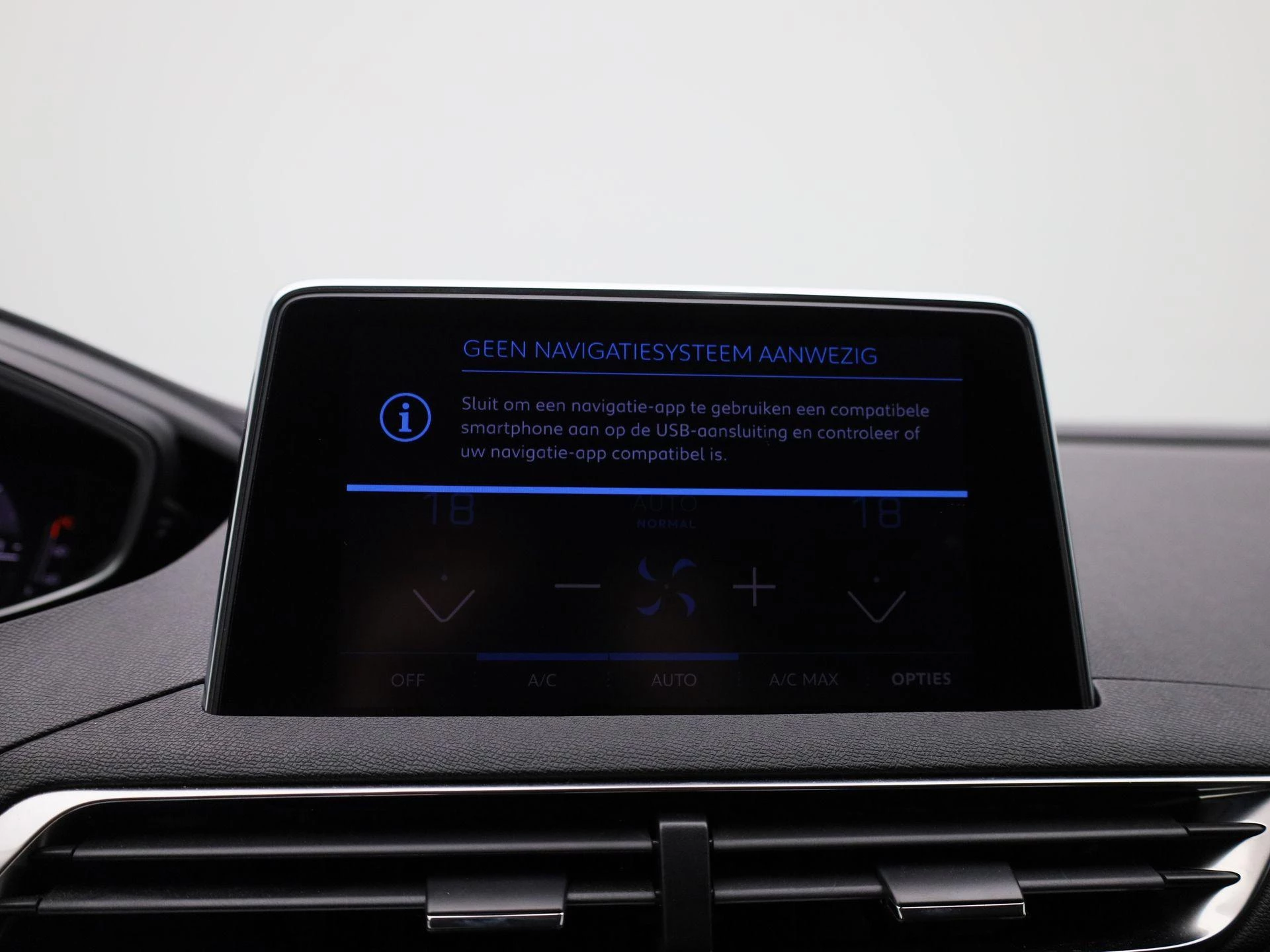 Peugeot-3008-image-20