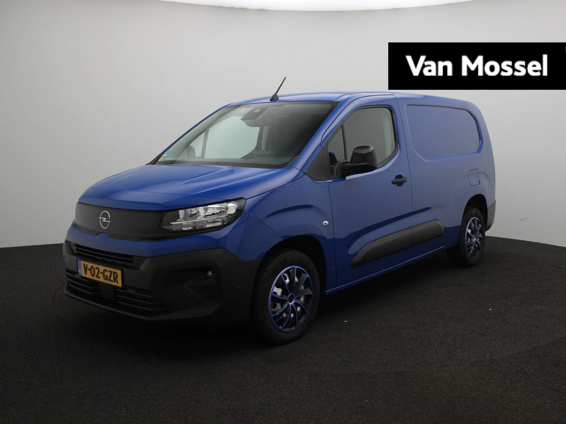 Opel-Combo-image-0