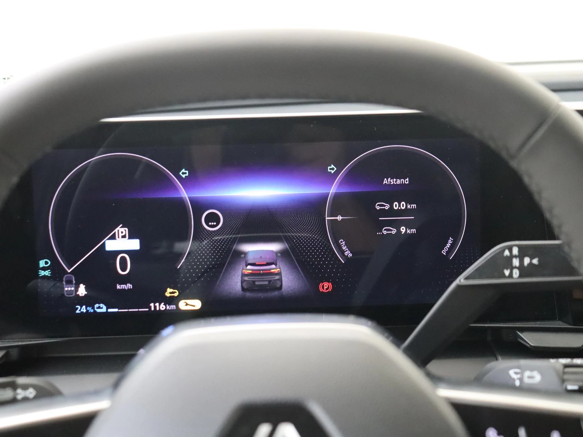 Renault-Megane E-Tech-image-3