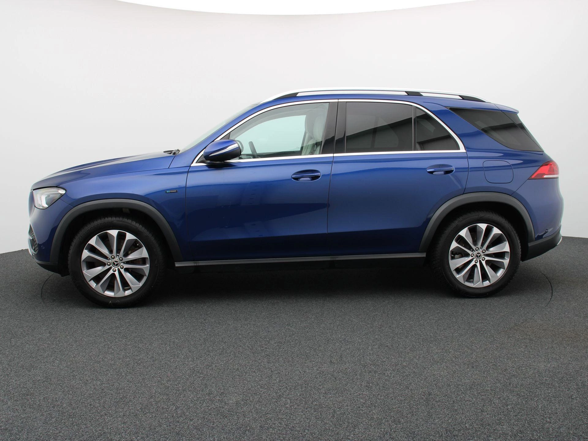 Mercedes-Benz-GLE-image-3