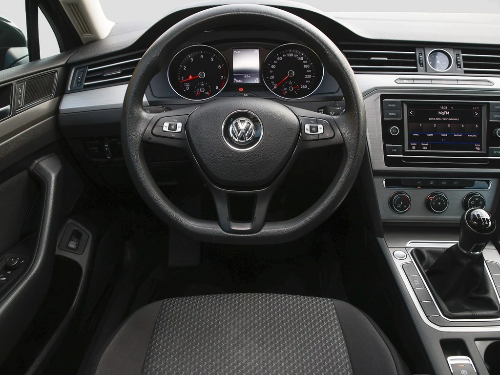 Volkswagen Passat 1.4 TSI Trendline Klima., PDC, 16"Alu., Composition Color,