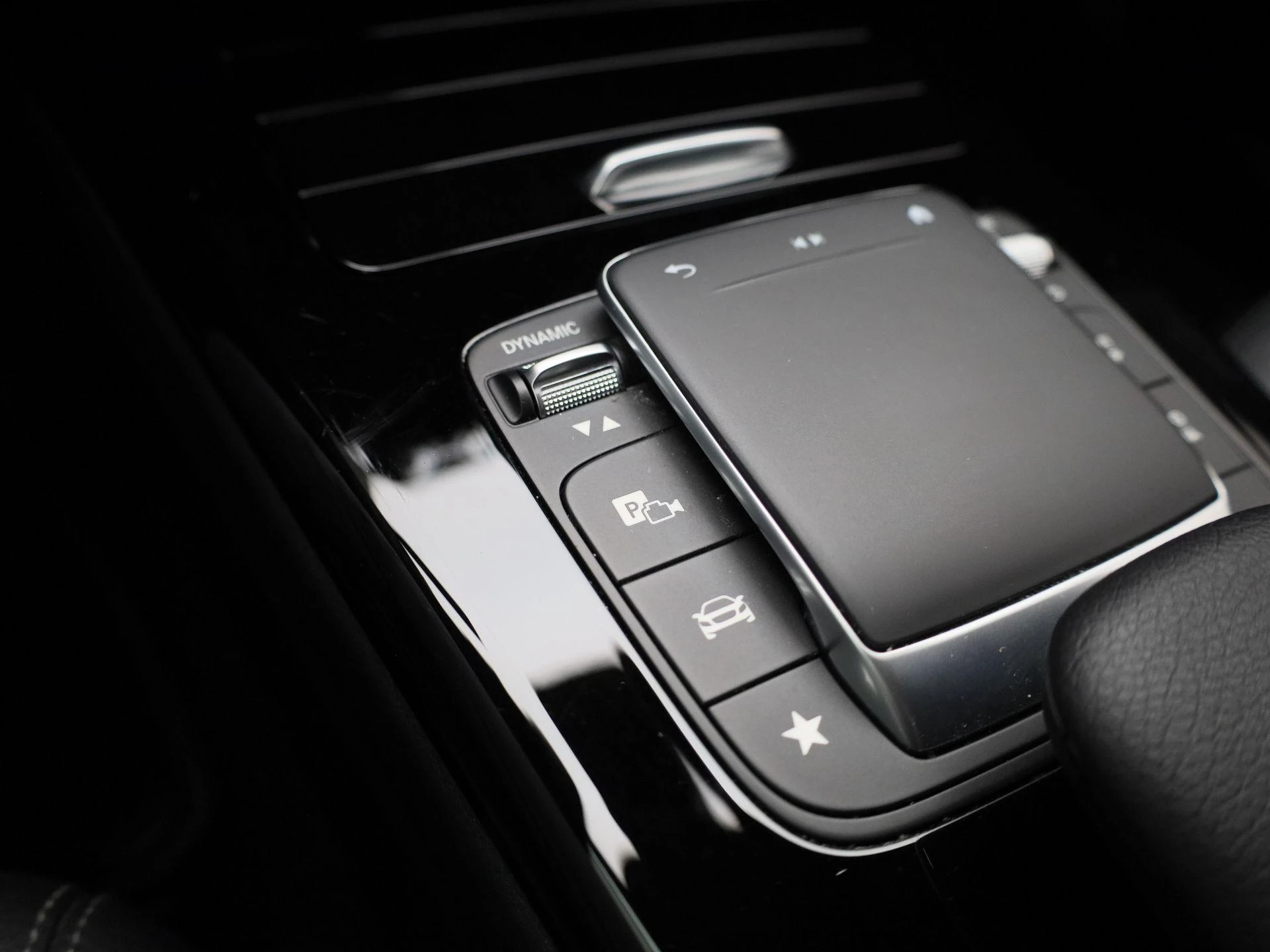Mercedes-Benz-A-Klasse-image-34