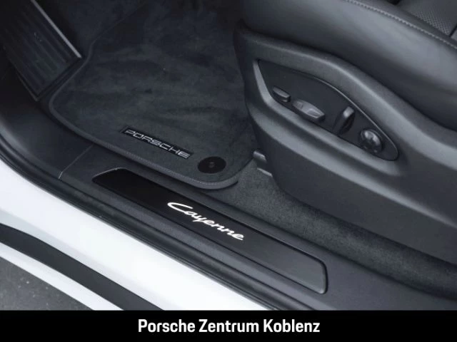 Porsche Cayenne E-Hybrid Coupe Black Edition black edition