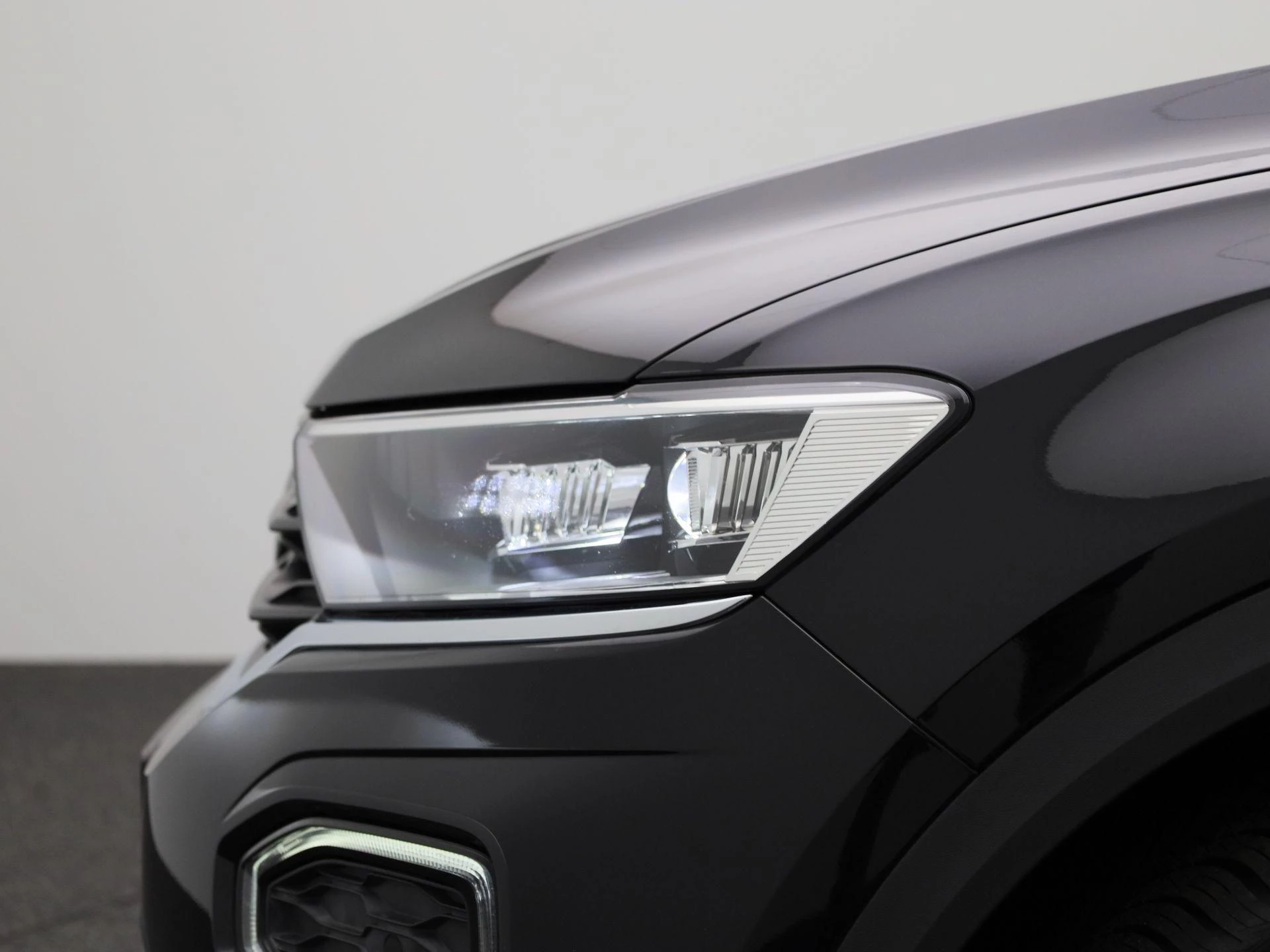 Volkswagen-T-Roc-image-15