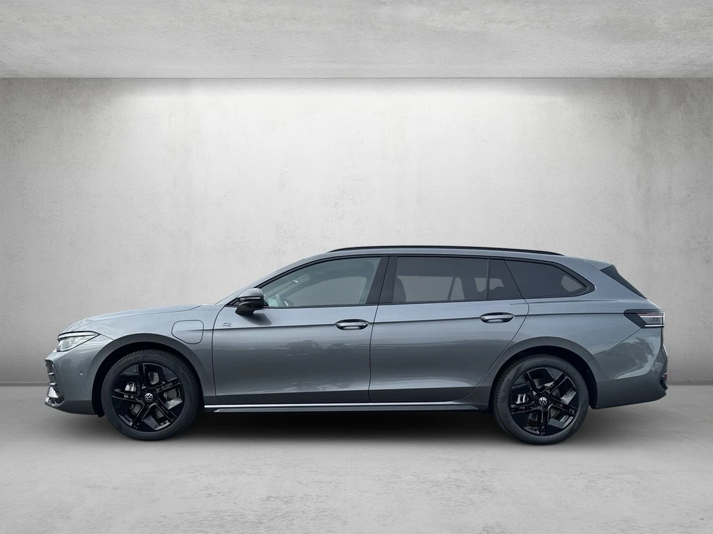 Volkswagen-Passat-image-1