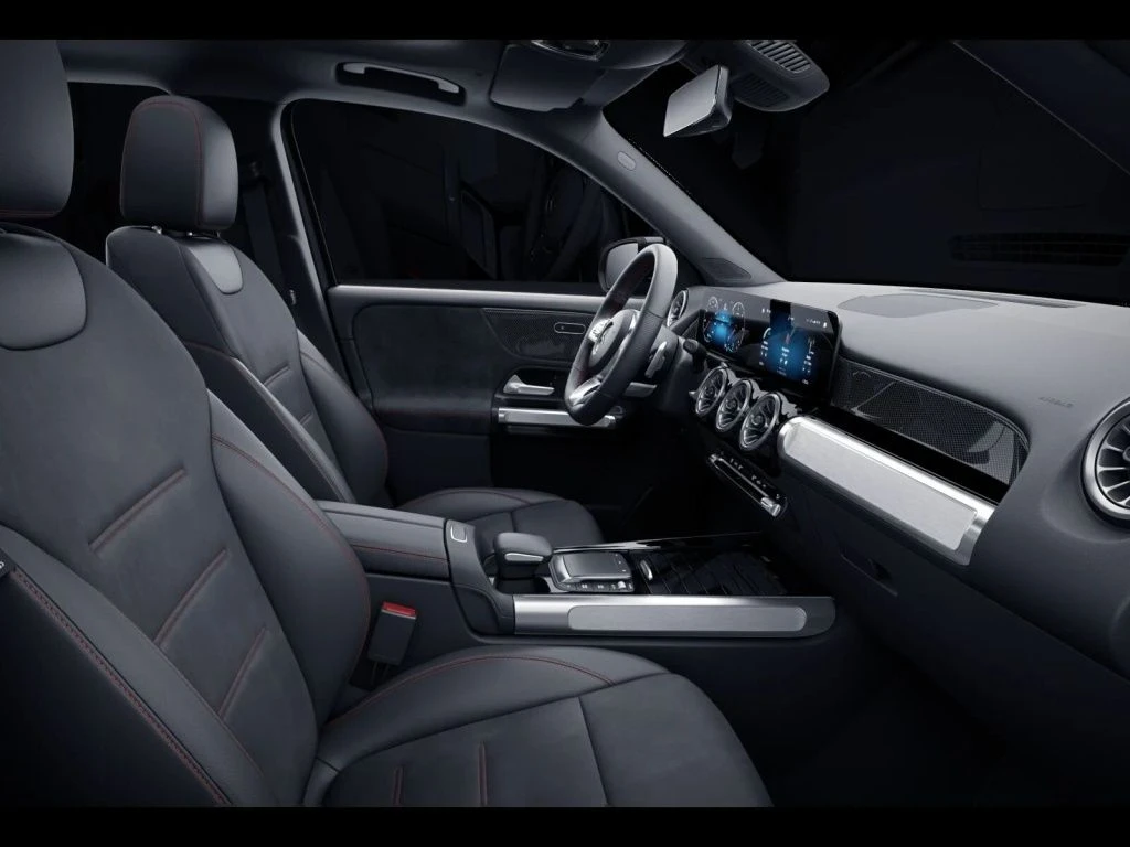 Mercedes-Benz-GLB 200 d-image-10