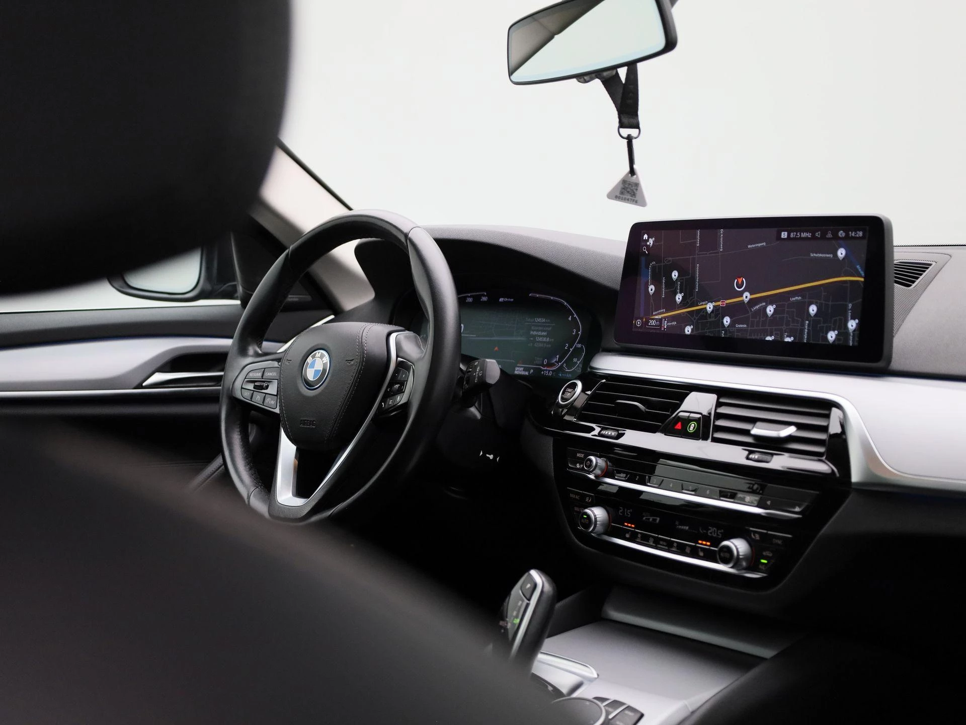 BMW-5 Serie-image-37