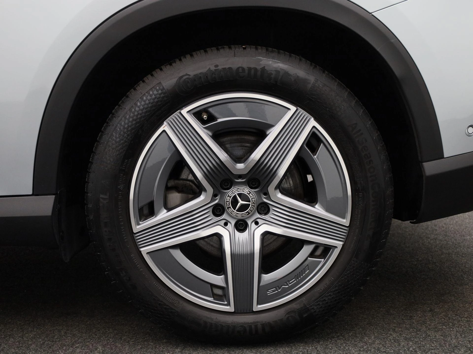 Mercedes-Benz-GLC-image-11