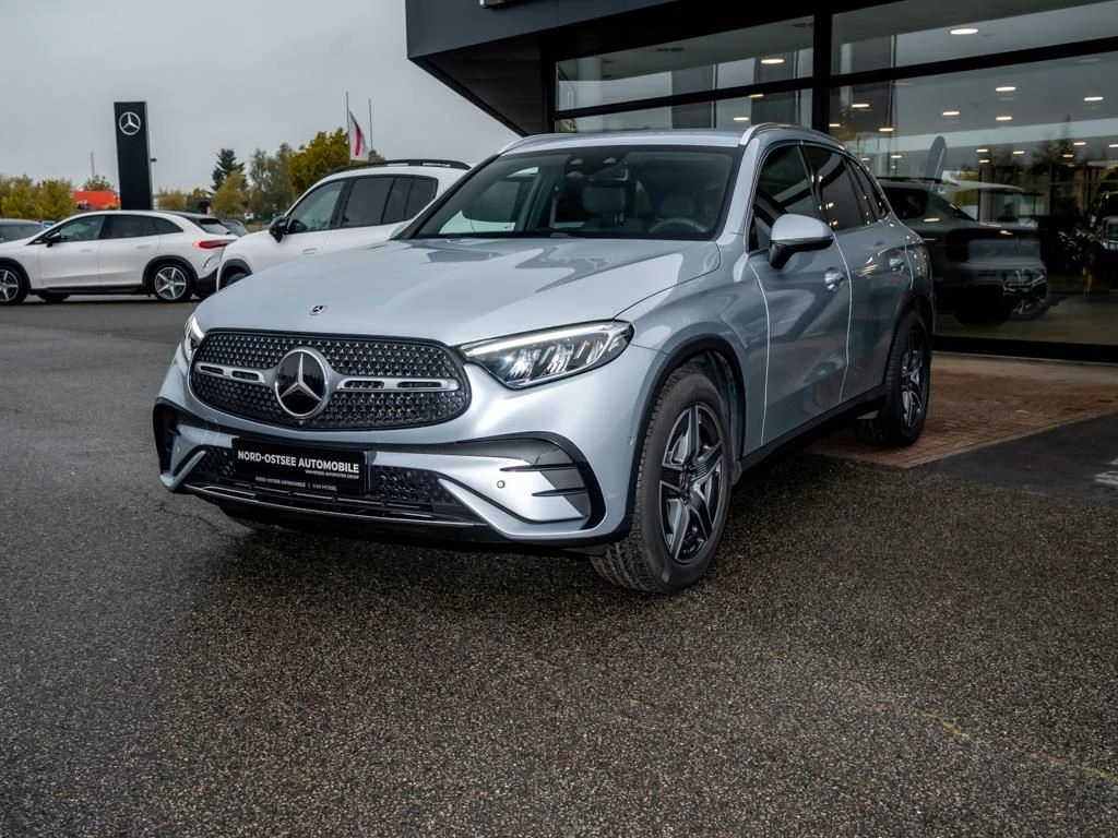 Mercedes-Benz-GLC 300 d-image-7