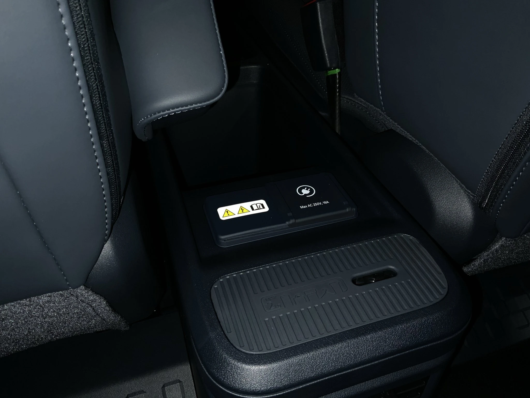 Kia-PV5-image-19