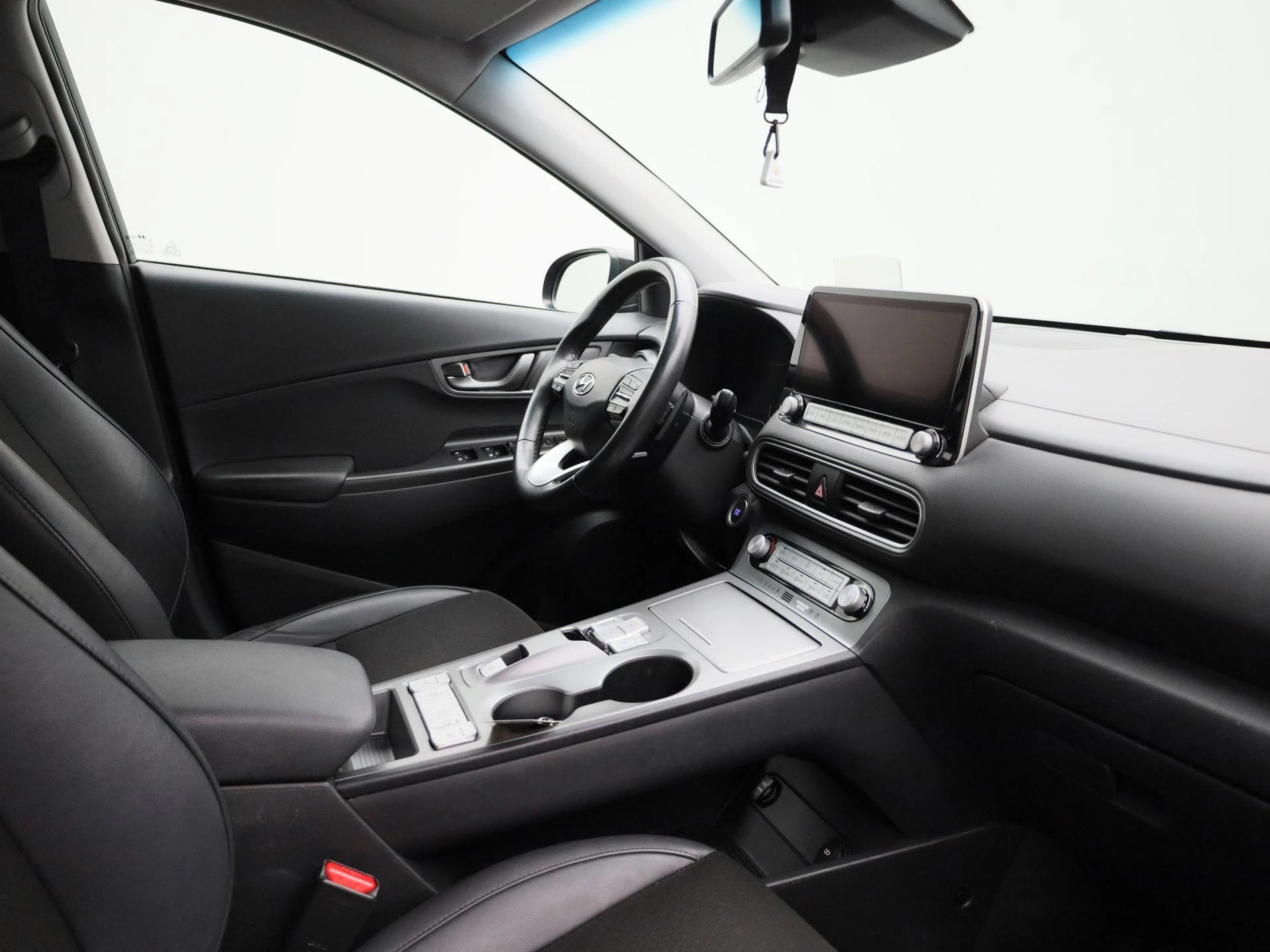 Hyundai-Kona-image-32