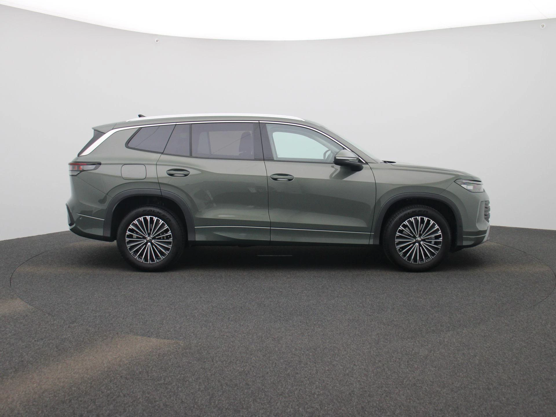 Volkswagen Tayron 1.5 eHybrid Life Edition 204 PK|