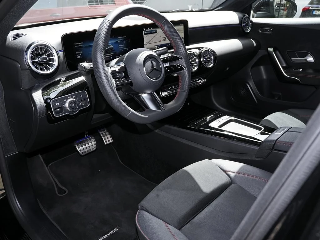 Mercedes-Benz-A-Klasse 200-image-8