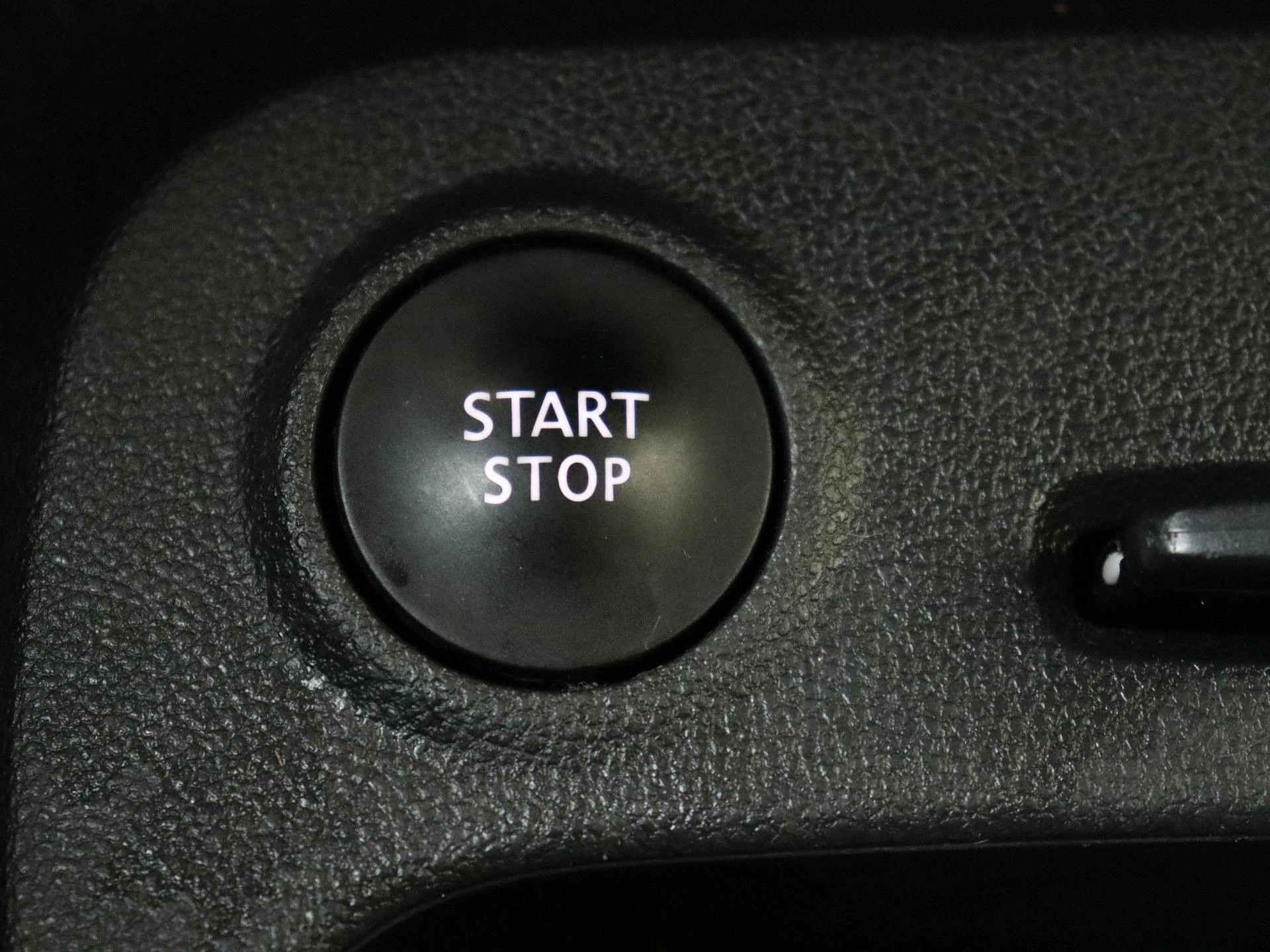 Renault-Captur-image-20