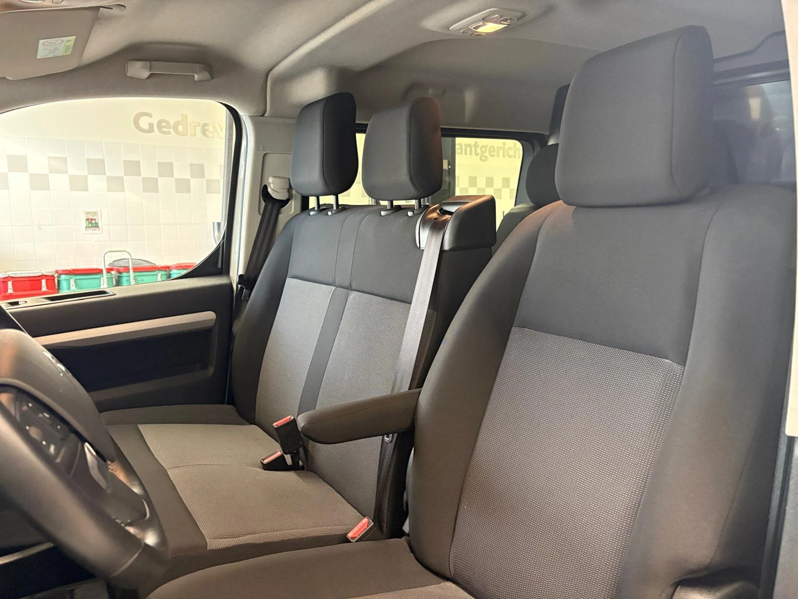 Citroën-Spacetourer-image-13