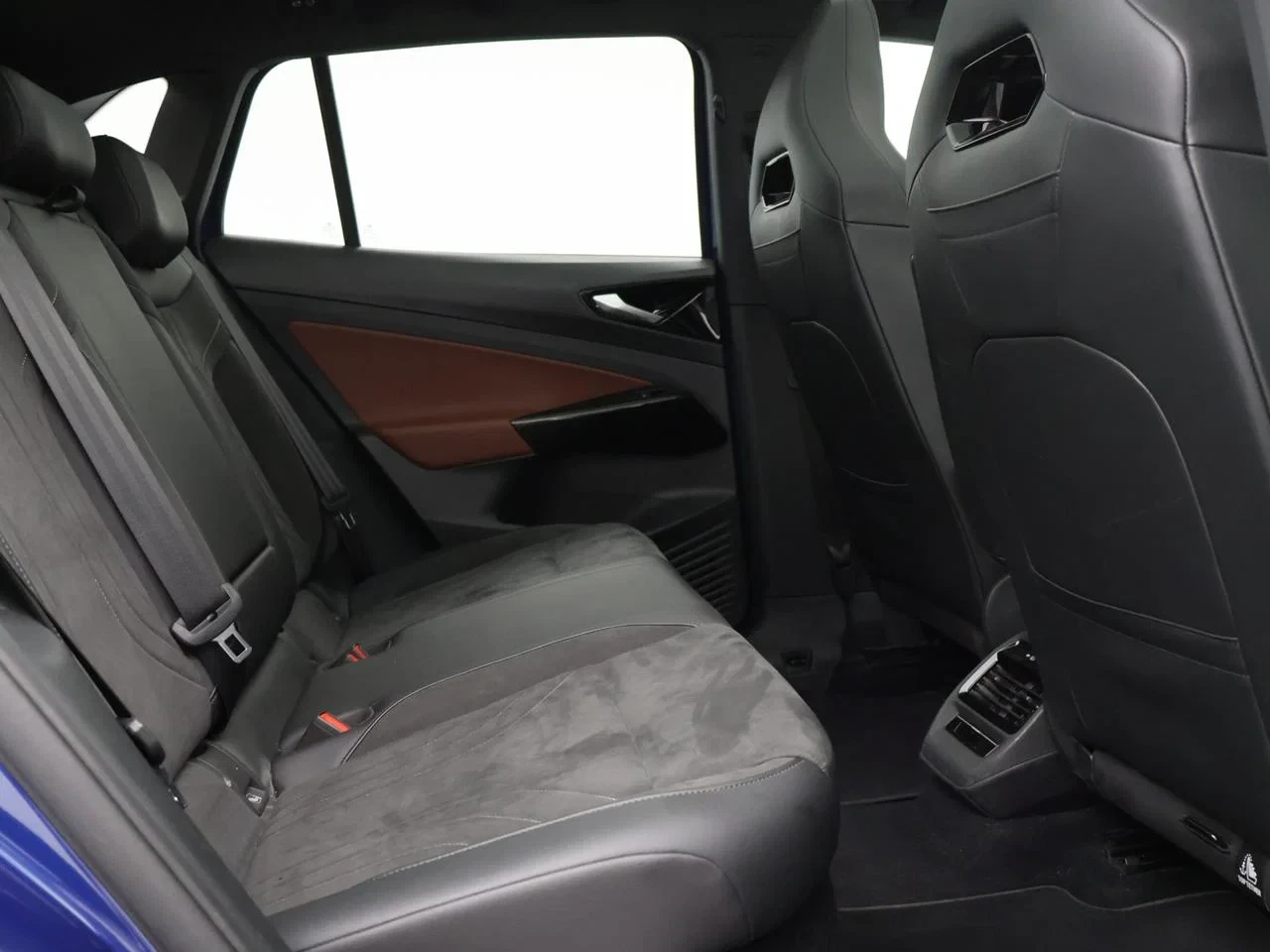 Volkswagen ID.4 ID.4 Pro Performance MAX 77 kWh 204PK *AUTOMAAT*SPORTZETELS*PANODAK-360°CAMERA*CRUISE*NAVI*APP-CONNECT*...*