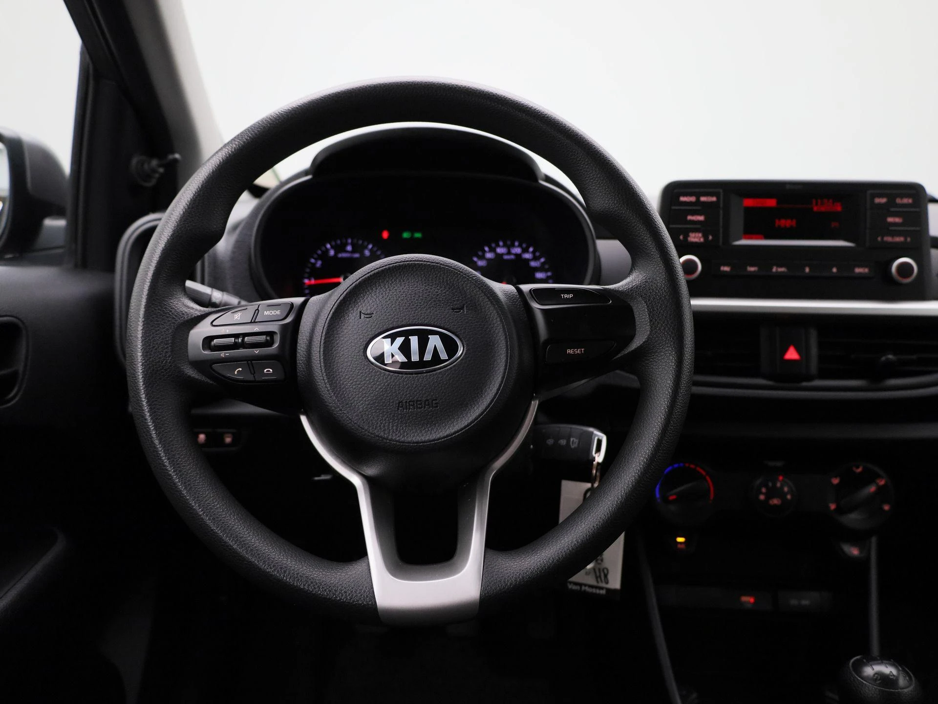 Kia-Picanto-image-8