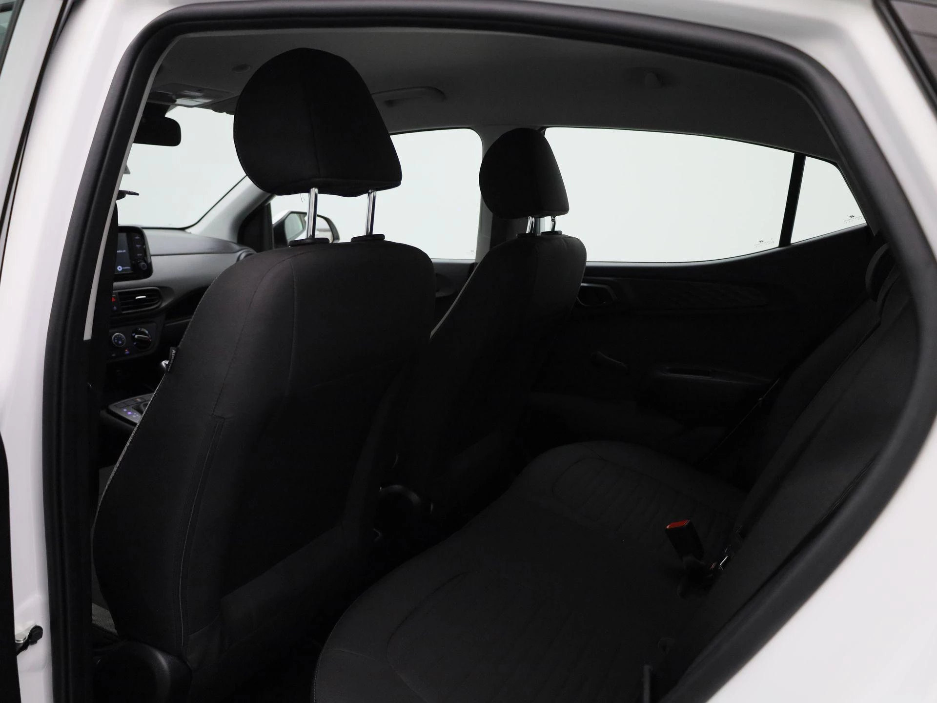 Hyundai-i10-image-10