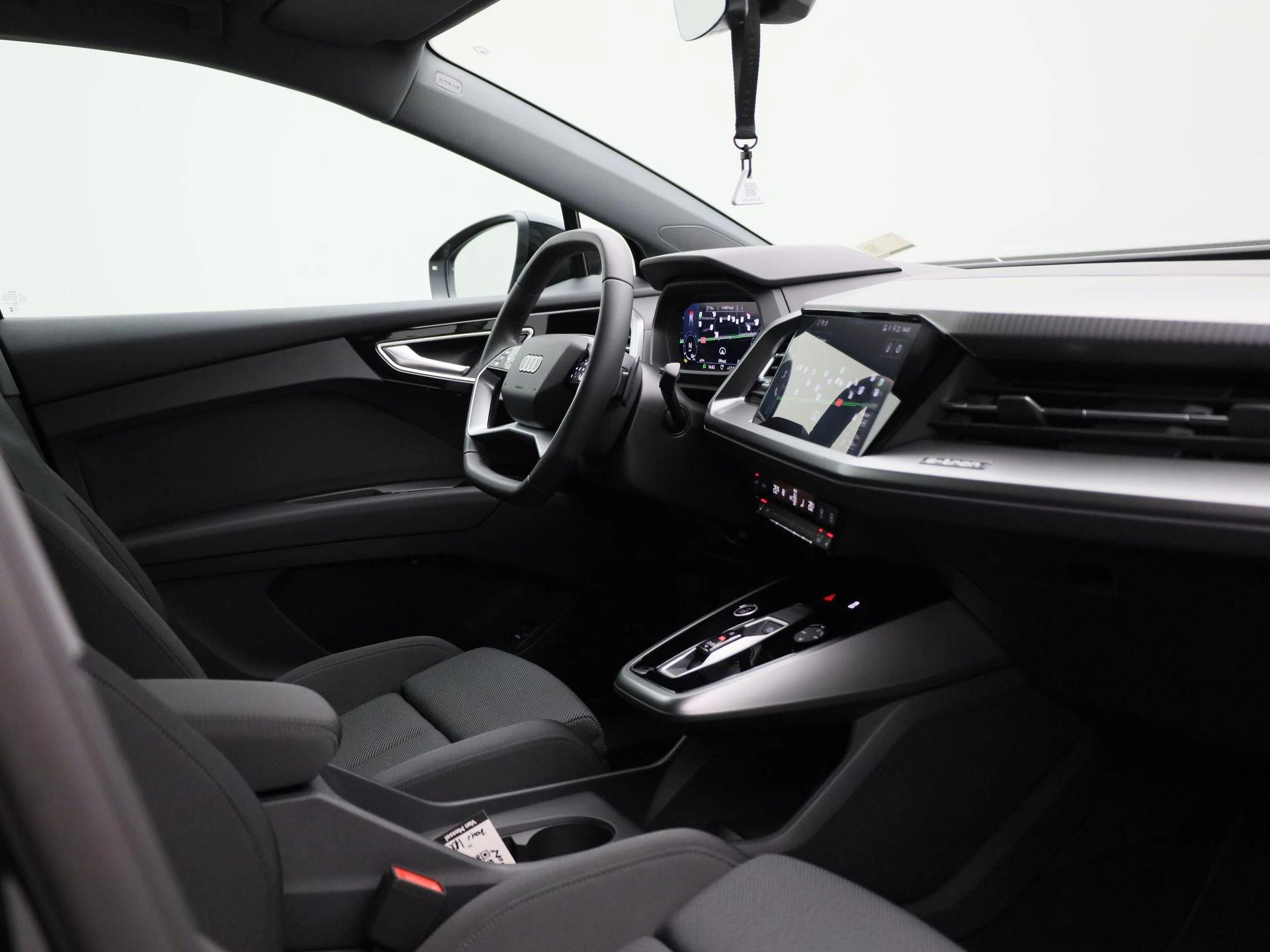 Audi-Q4 e-tron-image-37