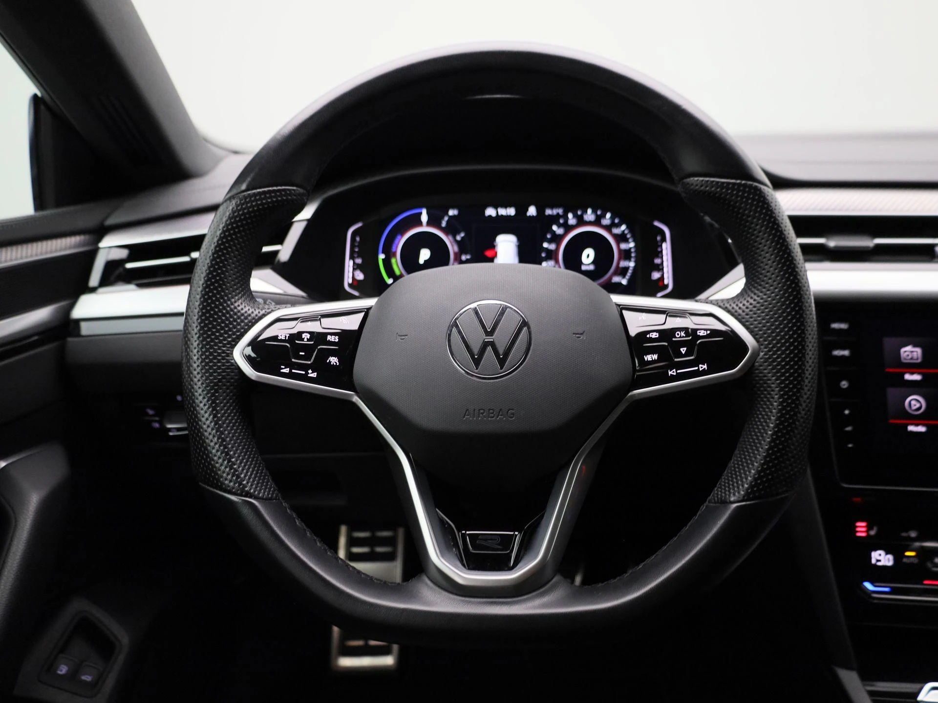 Volkswagen-Arteon-image-6