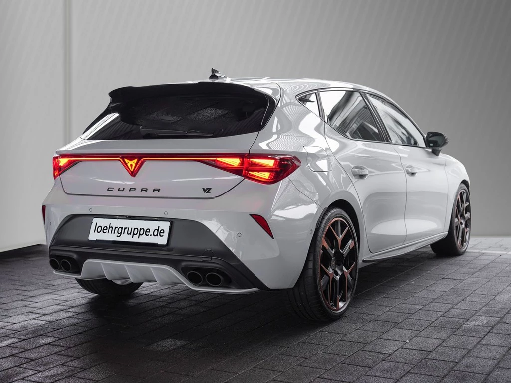 CUPRA Leon 2.0 TSI DSG VZ Extreme Navi/Pano/RFK/DCC