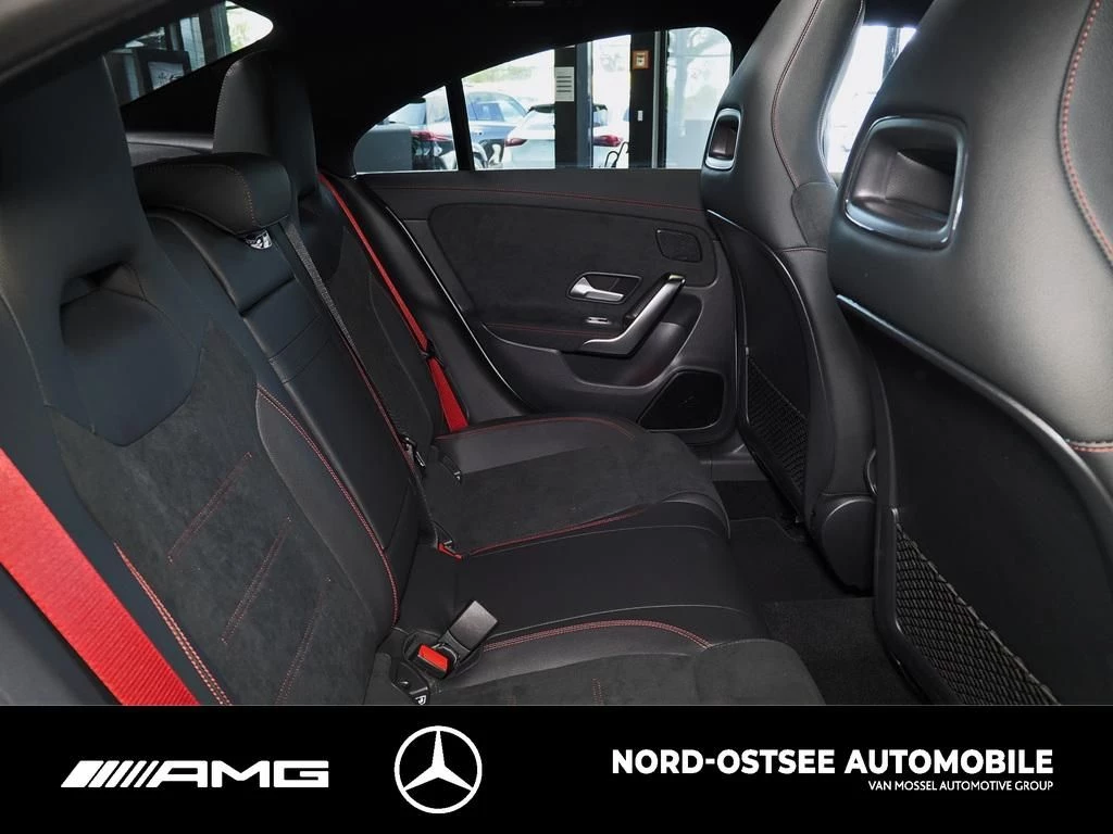 Mercedes-Benz CLA 35 AMG 4m NIGHT PANO SOUND DISTRONIC AMG Line