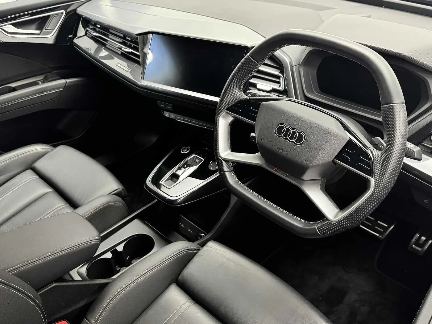 Audi-Q4 e-tron-image-5