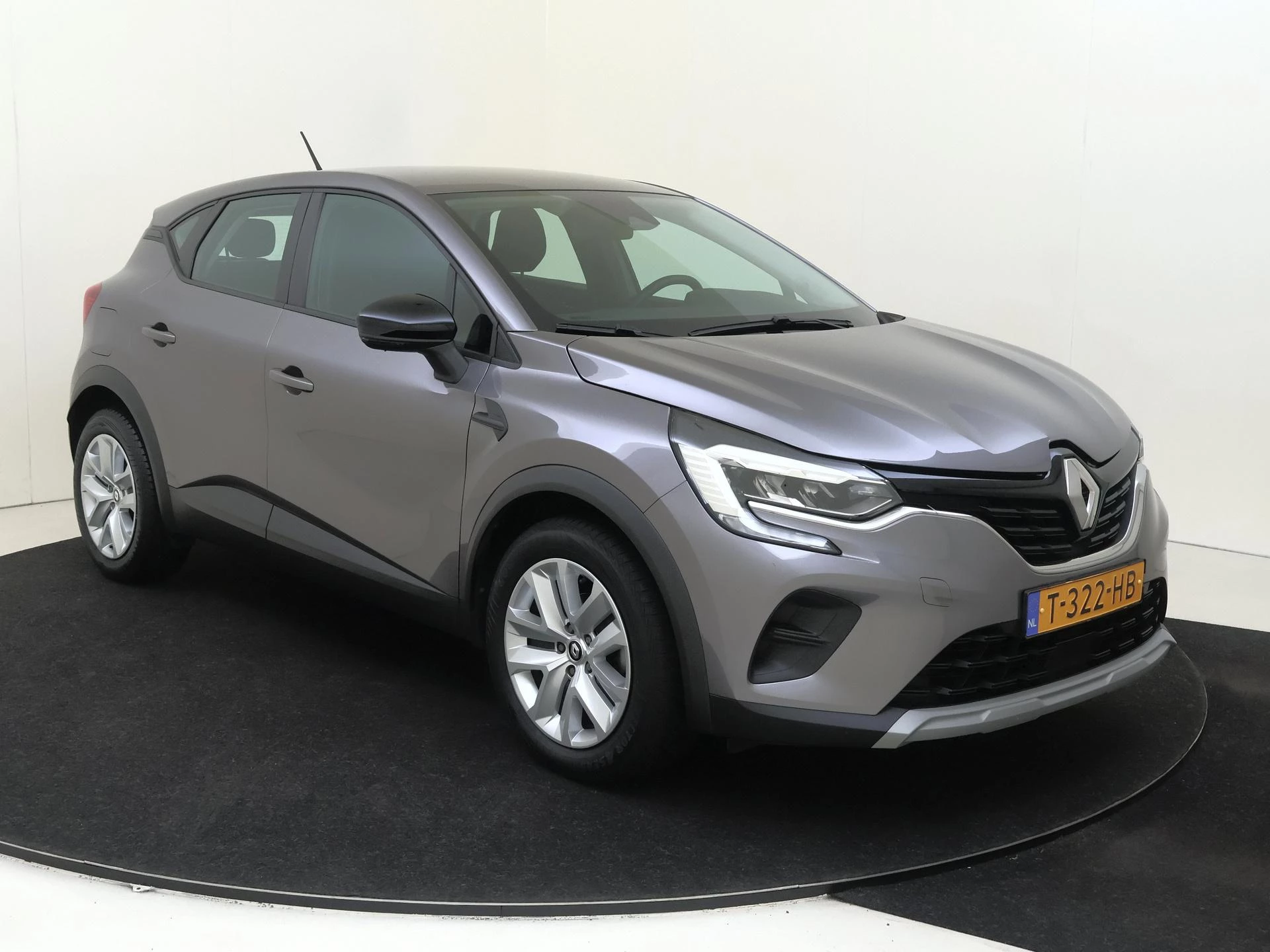 Renault-Captur-image-2