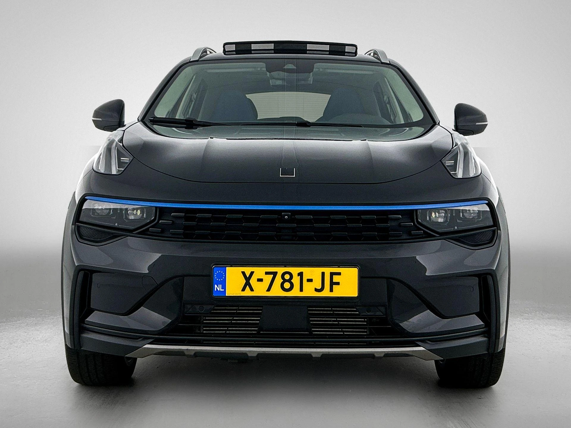Lynk & Co-01-image-4